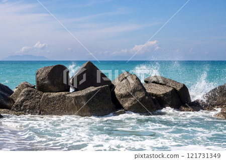 Sand beach with breakwaters, Spadafora, Sicily, Italy 121731349
