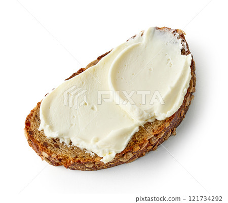 bread with cream cheese 121734292