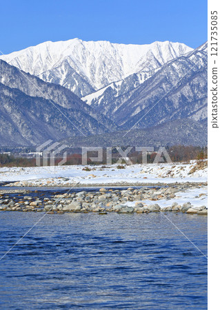 信濃大町山景：冬季北阿爾卑斯立山連峰 121735085