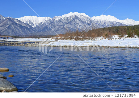 信濃大町山景:冬季北阿爾卑斯立山連峰 信濃大町山景:冬季北阿爾卑斯立山連峰 121735094