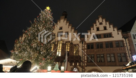 法蘭克福 Tremerplatz 的聖誕場景 法蘭克福 Tremerplatz 的聖誕場景 121735198