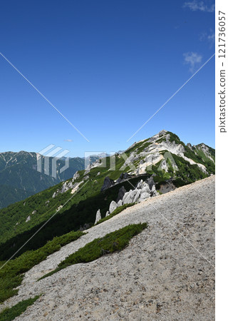 攀登長野縣北阿爾卑斯山茨巴庫山 攀登長野縣北阿爾卑斯山茨巴庫山 121736057