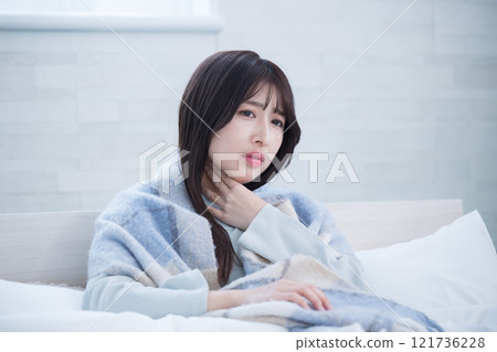 因寒冷而喉嚨痛 因寒冷而喉嚨痛 121736228