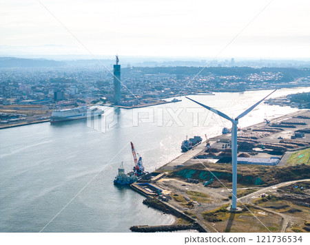 Wind power generation and Port Tower Selion, Akita Port (Akita City, Akita Prefecture) 121736534