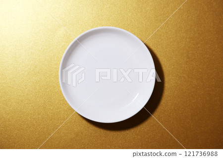 Gold background_plate 121736988