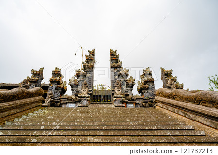 Innijiao島 - 2024年10月22日:Bushaji Temple Complex,Agong Bushaji Temple。蓋島上最重要的印度寺廟。 Innijiao島 - 2024年10月22日:Bushaji Temple Complex,Agong Bushaji Temple。蓋島上最重要的印度寺廟。 121737213