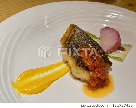 水煮紅鯛法式魚菜 121737436