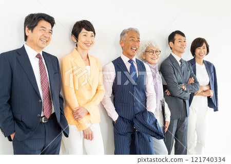Senior generation businessmen and career women Senior generation businessmen and career women 121740334