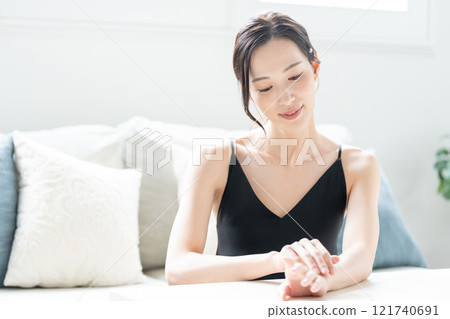 Young woman beauty image 121740691