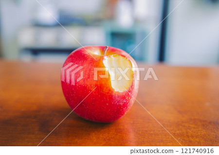 骯髒的蘋果 骯髒的蘋果 121740916