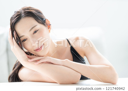 Esthetic image of young women image 121740942