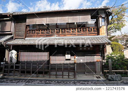 Teradaya, Fushimi, Kyoto (Early Winter) 121743576