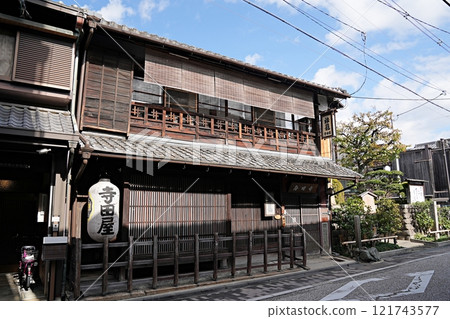 Teradaya, Fushimi, Kyoto (Early Winter) 121743577