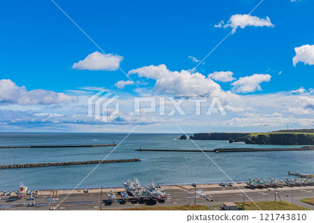Summer at Ochiishi Beach, Nemuro, Hokkaido 121743810