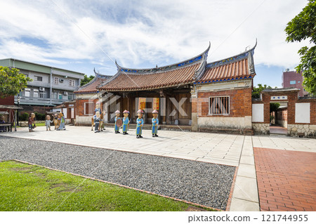 Building view of the Fongyi Academy (Wenchang Temple) in Fengshan of Kaohsiung, Taiwan. The Academy worshiped Wenchang Dijun. 121744955
