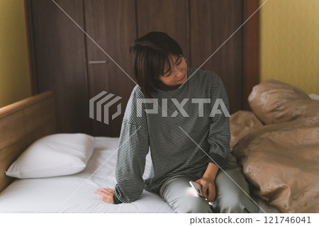當我醒來時我感到很累 121746041