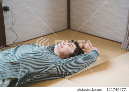 Going to bed 121746077