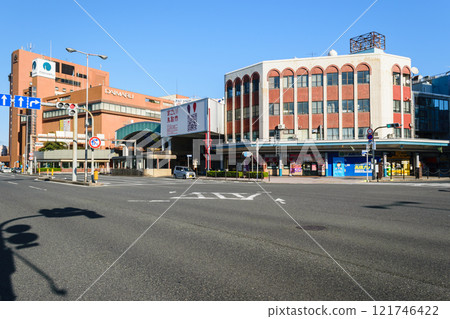 Cityscape in front of Tottori Station 121746422