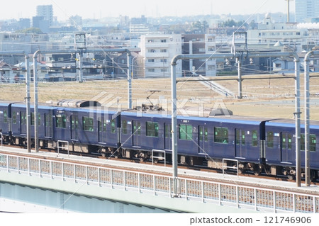 Yokohama Navy Blue 21000 Series Train - Scenery of Tamagawa Bridge (Tokyu Toyoko Line) at the end of the year - 3:2 Yokohama Navy Blue 21000 Series Train - Scenery of Tamagawa Bridge (Tokyu Toyoko Line) at the end of the year - 3:2 121746906