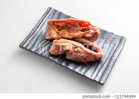 Chicken bones 121746994