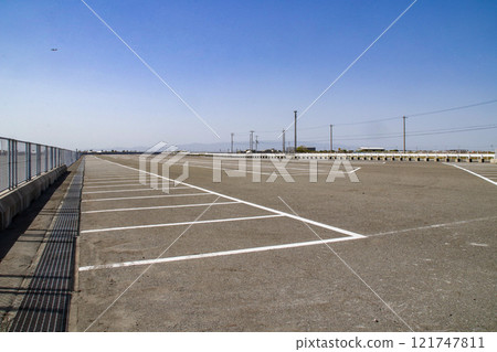 停車場(單線/平板/自走/室外/不停車) 停車場(單線/平板/自走/室外/不停車) 121747811