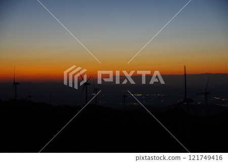 View of the windmills at Aoyama Plateau at dusk in Mie Prefecture 121749416