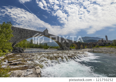 Gobbo Bridge also Devil Bridge or Ponte del Diavolo or Ponte Gobbo in Bobbio, Piacenza province, Trebbia Valley, Emilia Romagna, Italy Gobbo Bridge also Devil Bridge or Ponte del Diavolo or Ponte Gobbo in Bobbio, Piacenza province, Trebbia Valley, Emilia Romagna, Italy 121750252