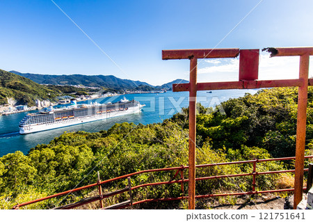 Cruise ship departing from Nagasaki Port (Adora Mediterranea) Kanzaki Shrine (Kankari Inari) [Nagasaki City] 121751641
