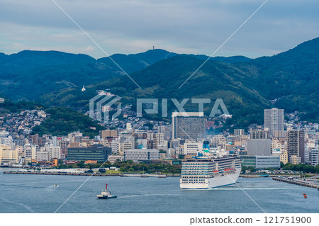 長崎港客船(Adora Mediterranea)從女神大橋出發【長崎市】 長崎港客船(Adora Mediterranea)從女神大橋出發【長崎市】 121751900