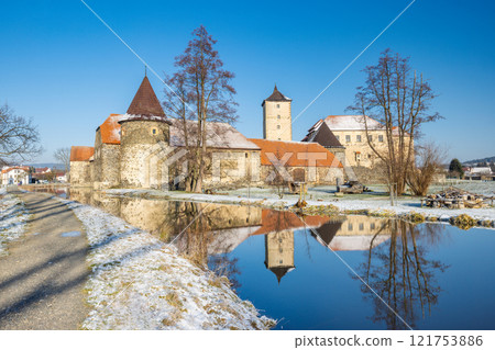 Svihov castle in winter, medieval landmark in Region Pilsen in Czech Republic, Europe. 121753886