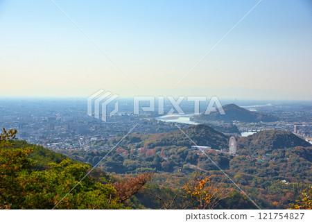 Aichi Prefecture: Autumn scenery of Inuyama Castle from Mount Tsuguokao Aichi Prefecture: Autumn scenery of Inuyama Castle from Mount Tsuguokao 121754827
