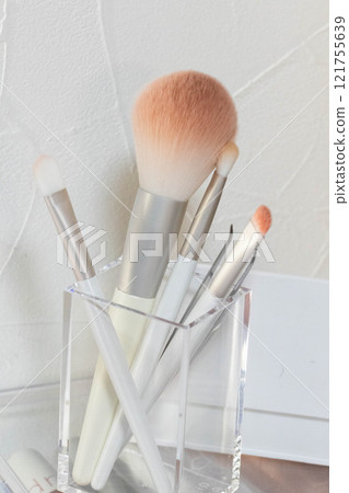 Makeup Brush Makeup Brush 121755639