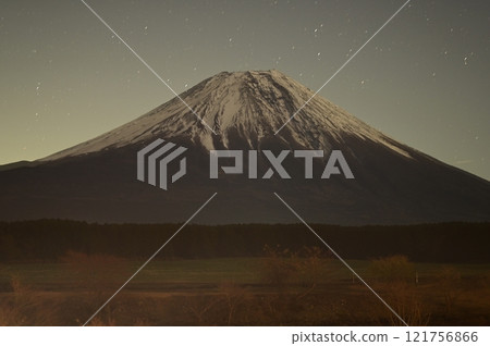 晚上看到的富士山 晚上看到的富士山 121756866