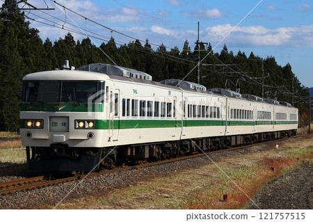 JR Nikko Line 185 series C1 train JR Nikko Line 185 series C1 train 121757515
