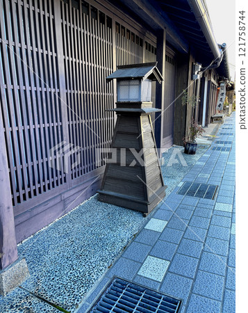 Hyogo Prefecture, Tanba Sasayama City, Kawaramachi Tsumairi Merchants' Houses, Lanterns 121758744