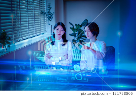 室內拍攝的女性肖像 121758806