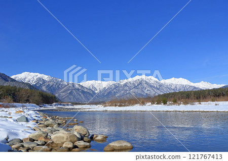 信濃大町山景：冬季北阿爾卑斯立山連峰 121767413