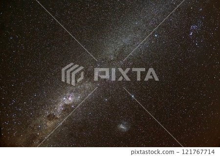 Starry Southern Sky 121767714