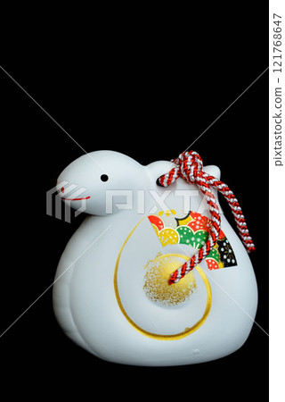 New Year's material: Year of the snake, Chinese zodiac clay bell, black background 121768647