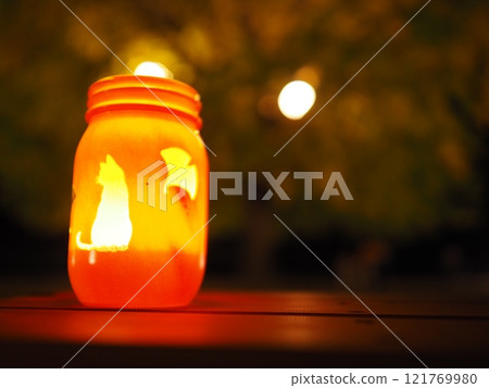 蠟燭 夜晚 點燃蠟燭 蠟燭 夜晚 點燃蠟燭 121769980