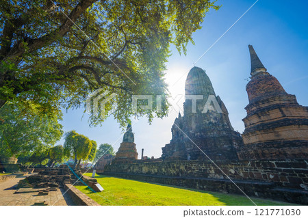 Wat Ratchaburana, Ayutthaya, Thailand 121771030