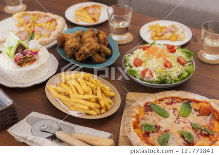 A sumptuous meal on the table at a Christmas party 121771841