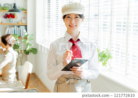 女店員咖啡館 121772610