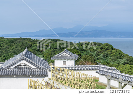 View of the surrounding area from Tomioka Castle, Amakusa District, Kumamoto Prefecture 121773172