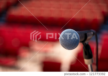 The silence before the lecture 121773392