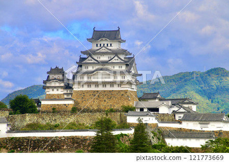 Himeji Castle, Main Tower (Himeji City, Hyogo Prefecture) 121773669