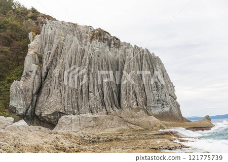 奇形怪狀的岩石的壯觀景色，下北半島，Hotokegaura 121775739