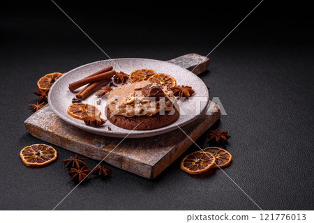 Sweet oatmeal cookies with buttercream or peanut butter Sweet oatmeal cookies with buttercream or peanut butter 121776013