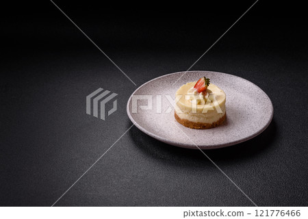 Sweet cheesecake tart with strawberries and mascarpone Sweet cheesecake tart with strawberries and mascarpone 121776466
