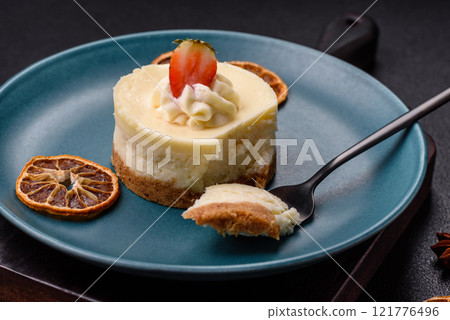 Sweet cheesecake tart with strawberries and mascarpone Sweet cheesecake tart with strawberries and mascarpone 121776496